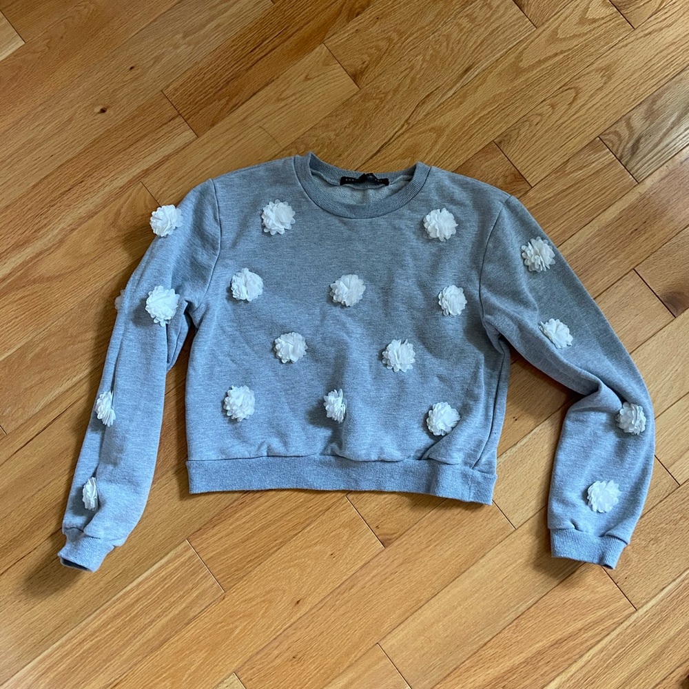 2/$40 🌸 English Factory gray sweatshirt 3D flower